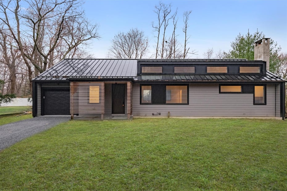 7 Lexington Drive Photo 1