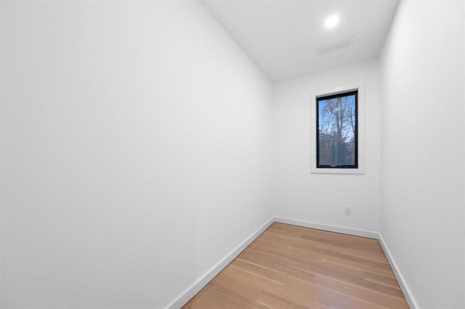 7 Lexington Drive Photo 28