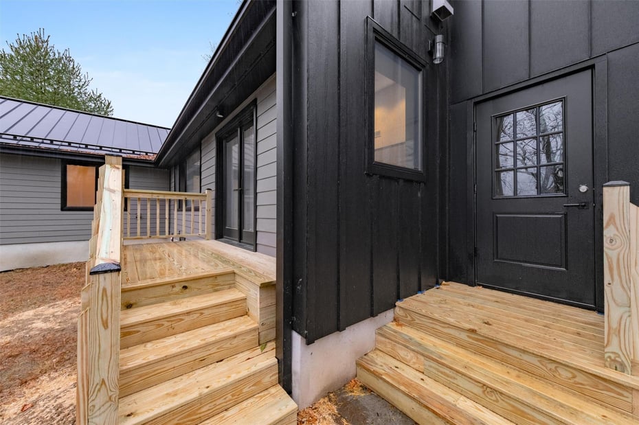 7 Lexington Drive Photo 43