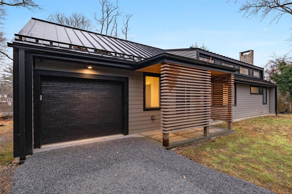 7 Lexington Drive Photo 3