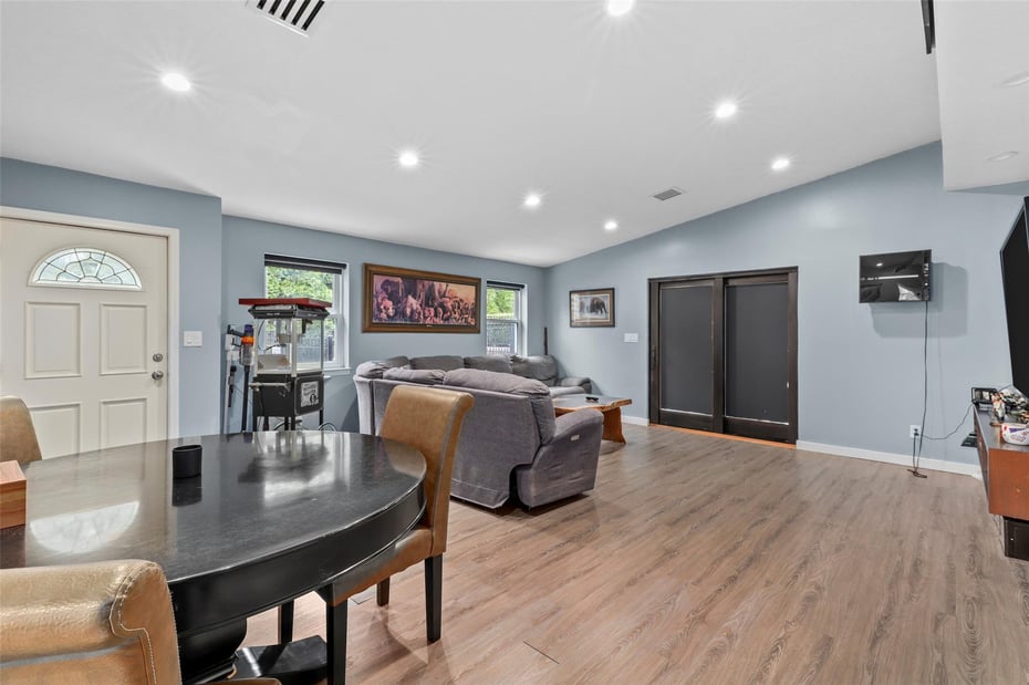 21 Dell Drive Photo 26