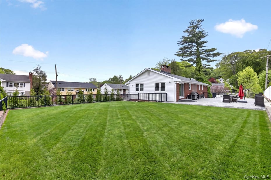15 Cambridge Avenue Photo 3