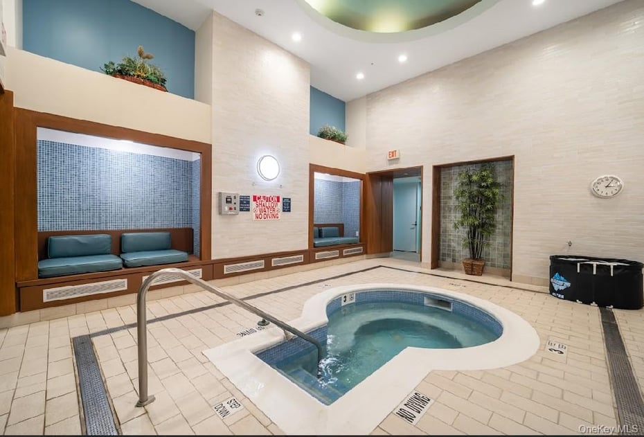 10 City Place  #8B Photo 29