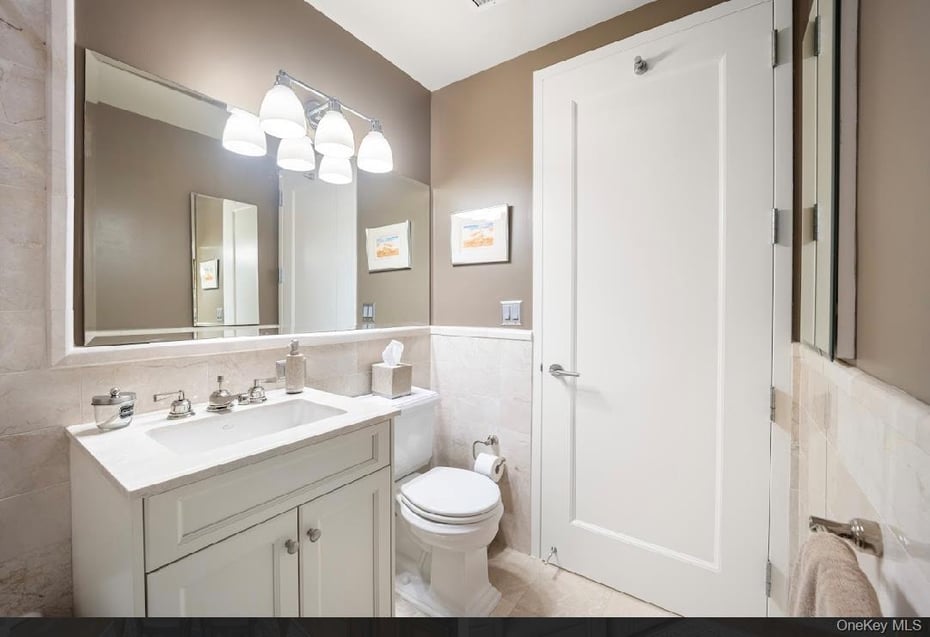 10 City Place  #8B Photo 11