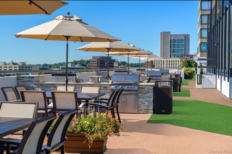 10 City Place  #8B Photo 32