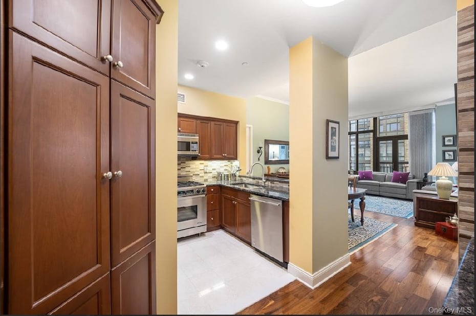 10 City Place  #8B Photo 21