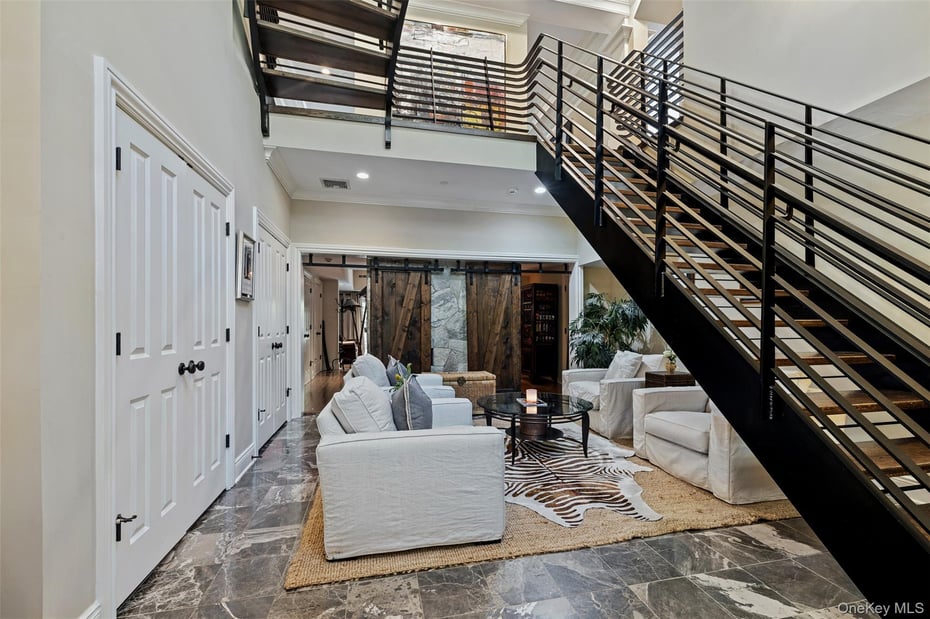 12 Bishop Park Road Photo 42