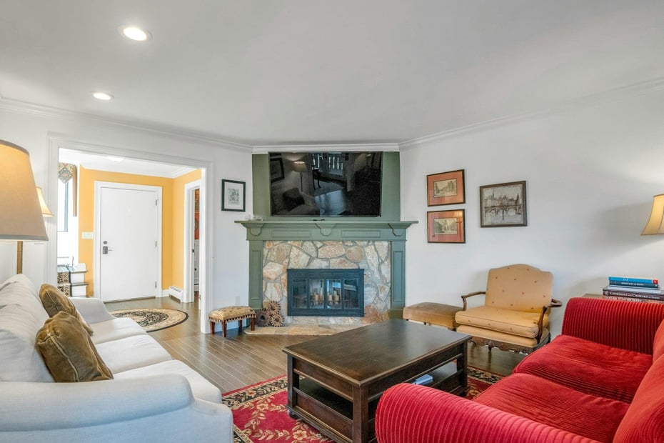 24 Manville Lane  #4 Photo 17