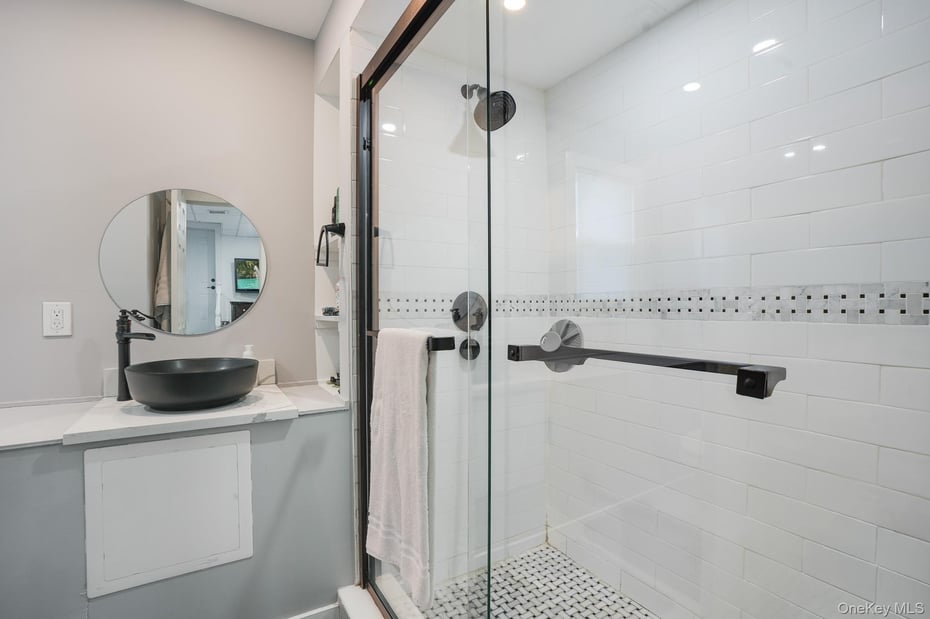 300 Washington Avenue Photo 35