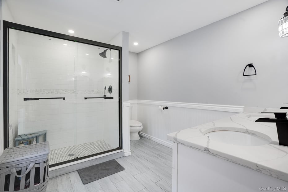 300 Washington Avenue Photo 25