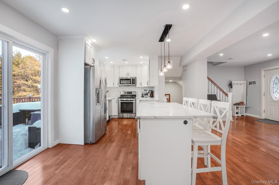 300 Washington Avenue Photo 11