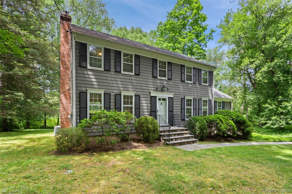 29 Cartway Lane W Photo 2