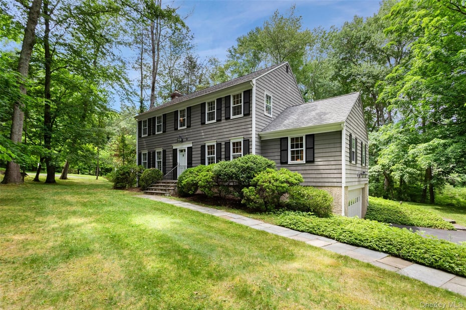 29 Cartway Lane W Photo 1