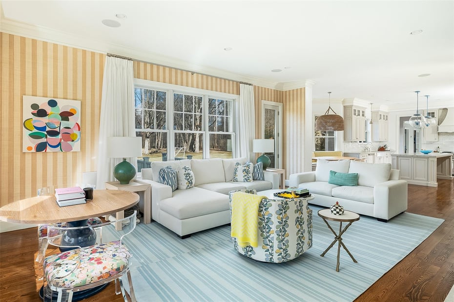 6 Seymour Place E Photo 14