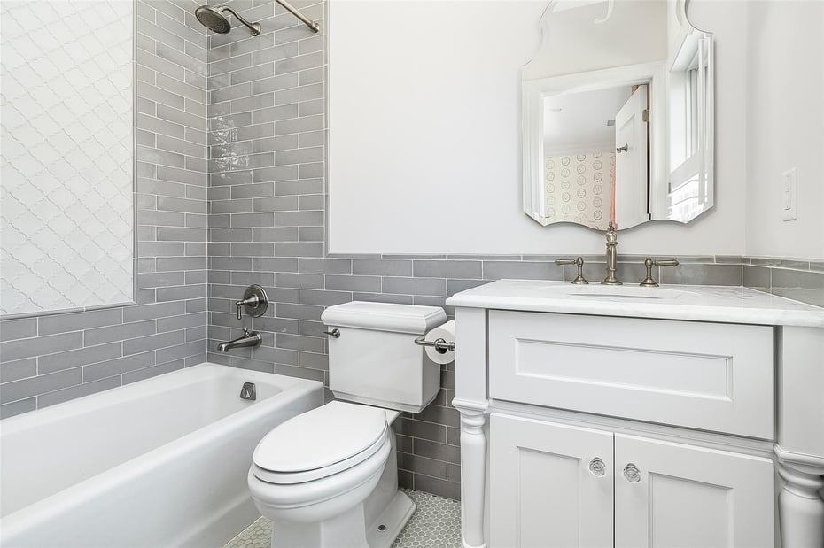 6 Seymour Place E Photo 25