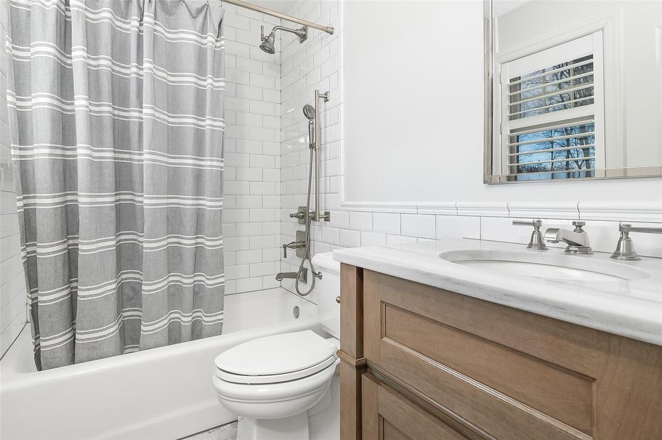 6 Seymour Place E Photo 20