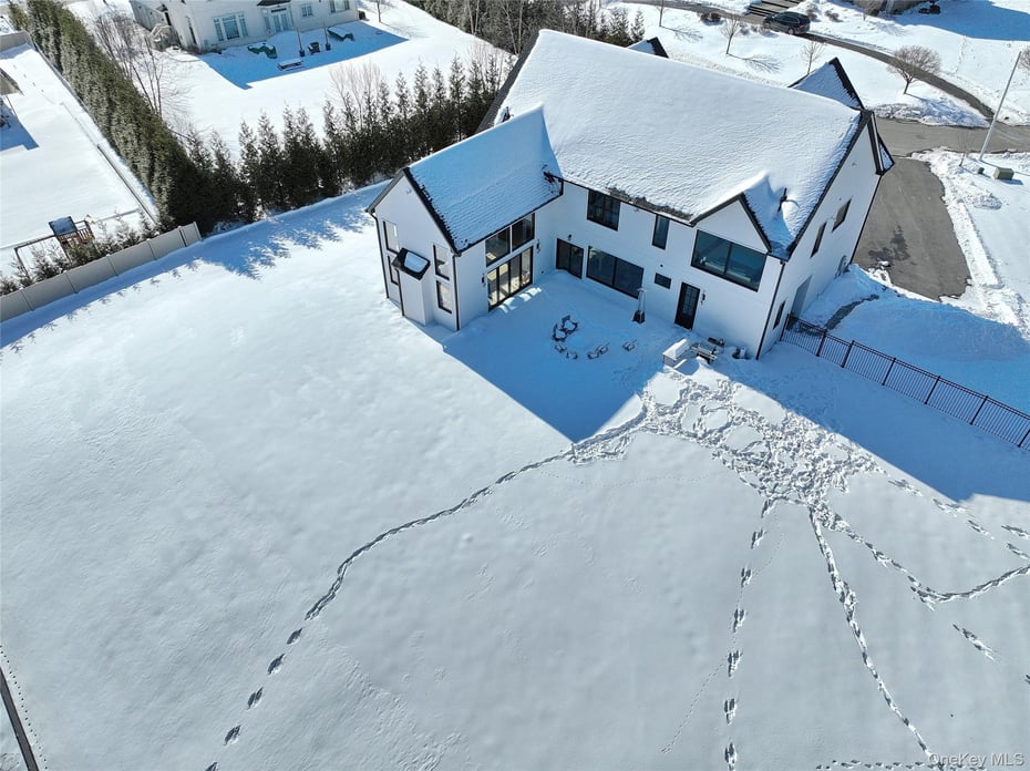 37 Harvest Road Photo 34