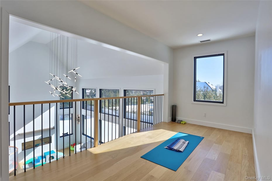 37 Harvest Road Photo 20