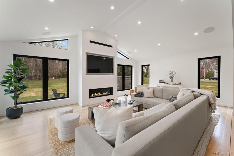 7 Windsong Road Photo 9