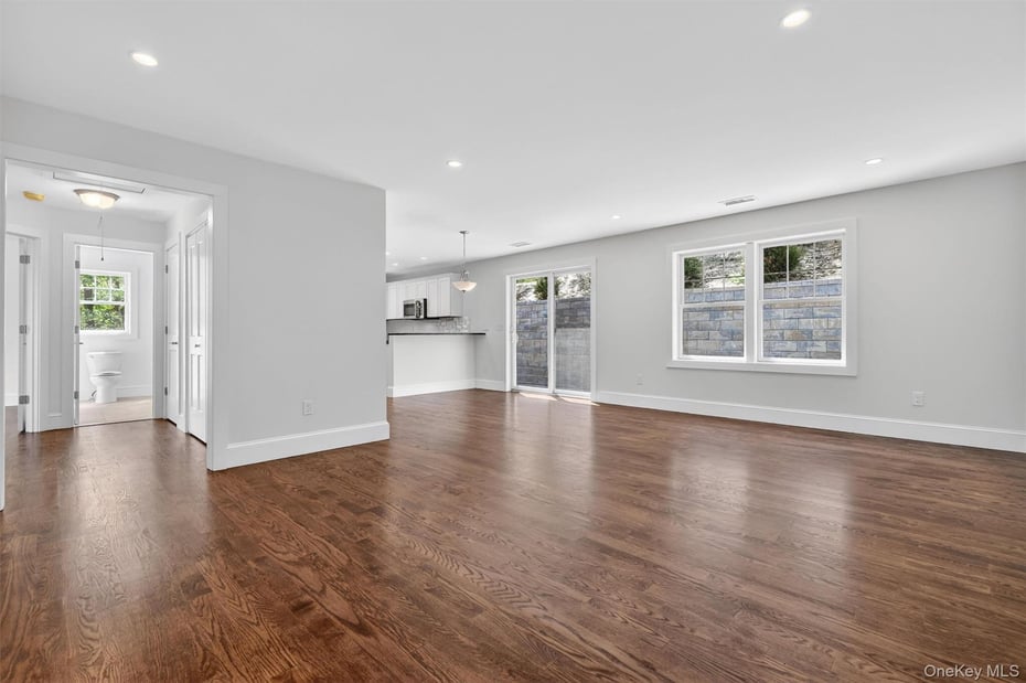 23 Nordica Drive Photo 6