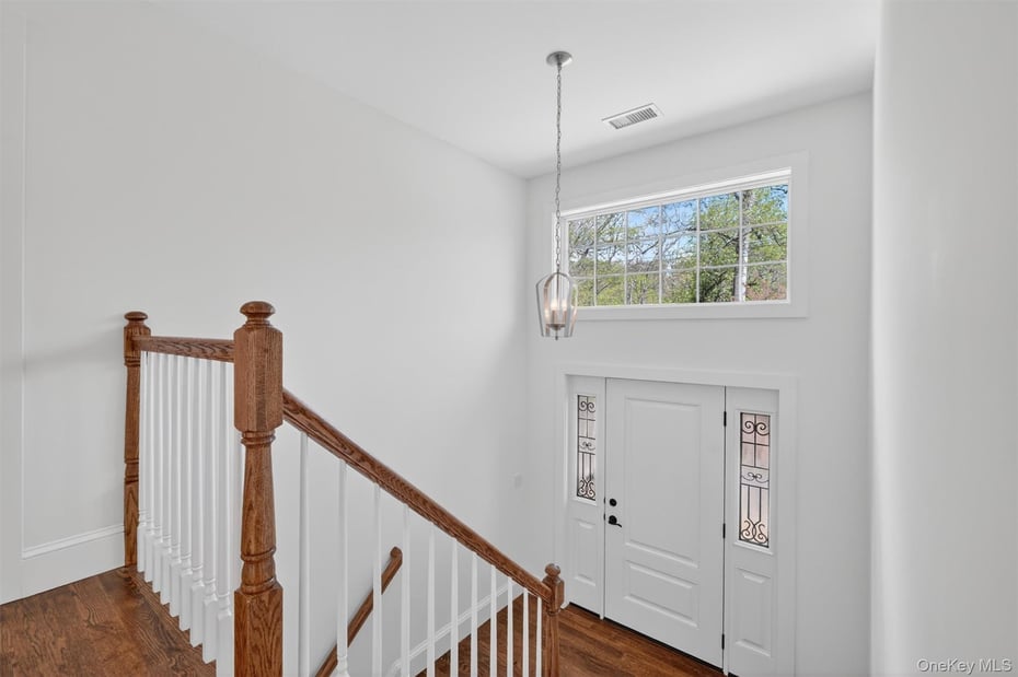 23 Nordica Drive Photo 3