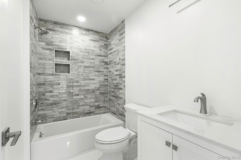 199 Tweed Boulevard Photo 33