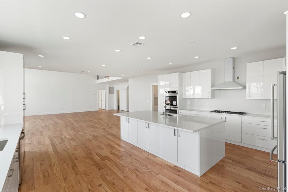 199 Tweed Boulevard Photo 16