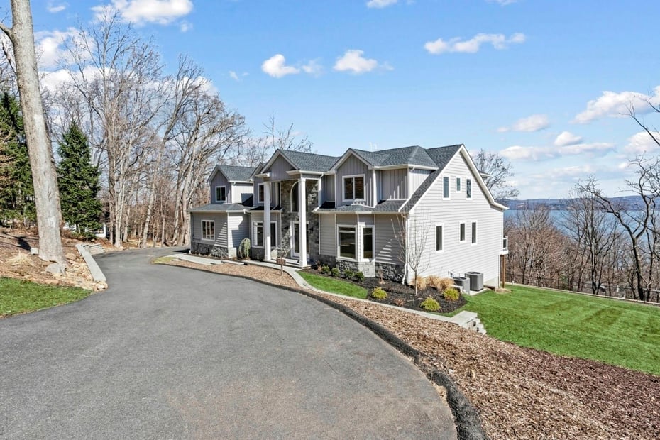 199 Tweed Boulevard Photo 1