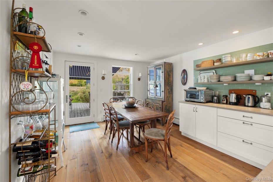 381 Northern Boulevard Photo 11