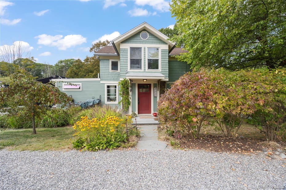 381 Northern Boulevard Photo 1