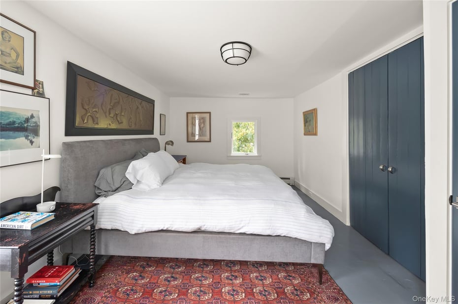 381 Northern Boulevard Photo 16