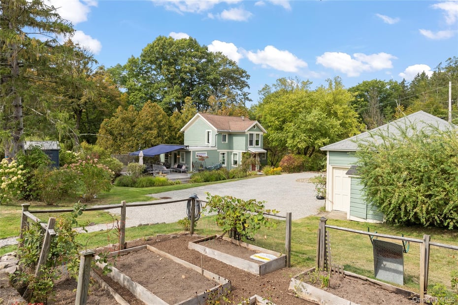 381 Northern Boulevard Photo 5