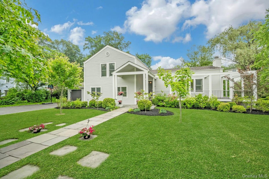 31 Pierce Drive Photo 1