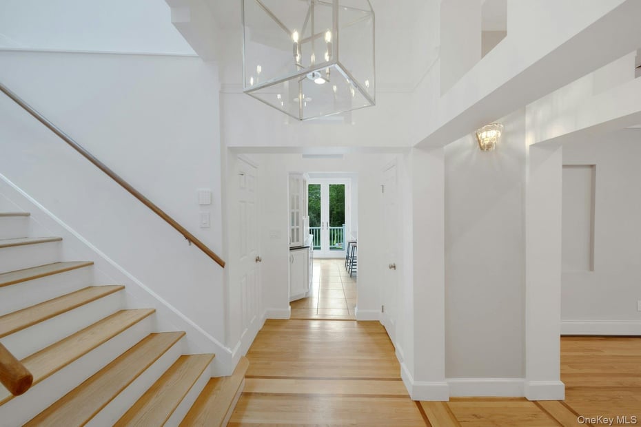 31 Pierce Drive Photo 5