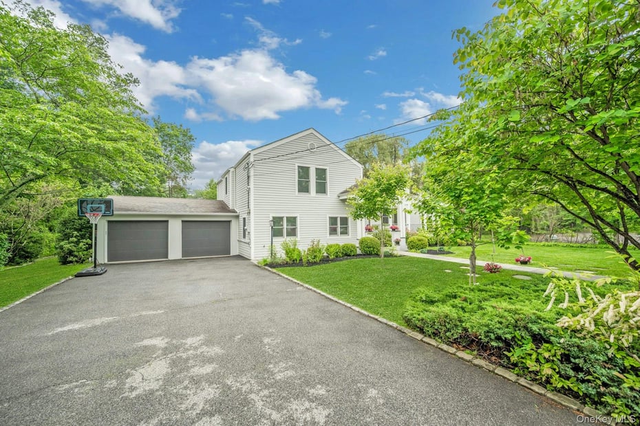 31 Pierce Drive Photo 3