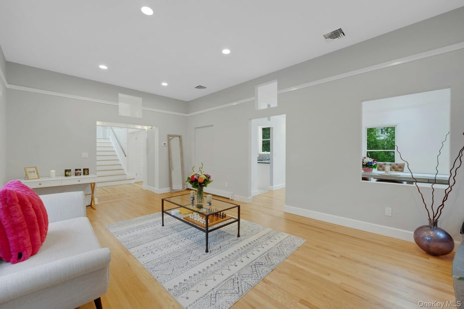 31 Pierce Drive Photo 9