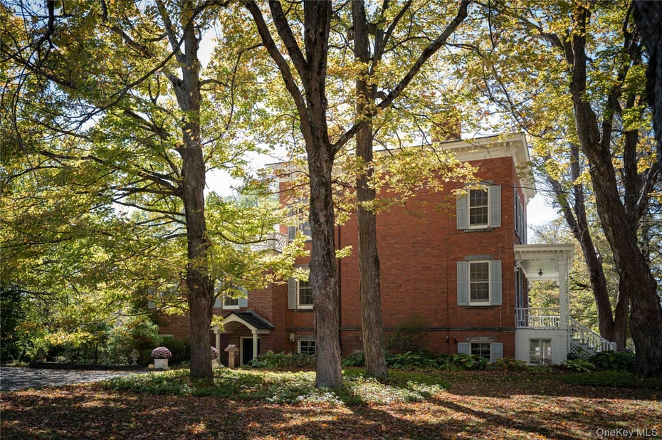 1281 Woods Road Photo 4