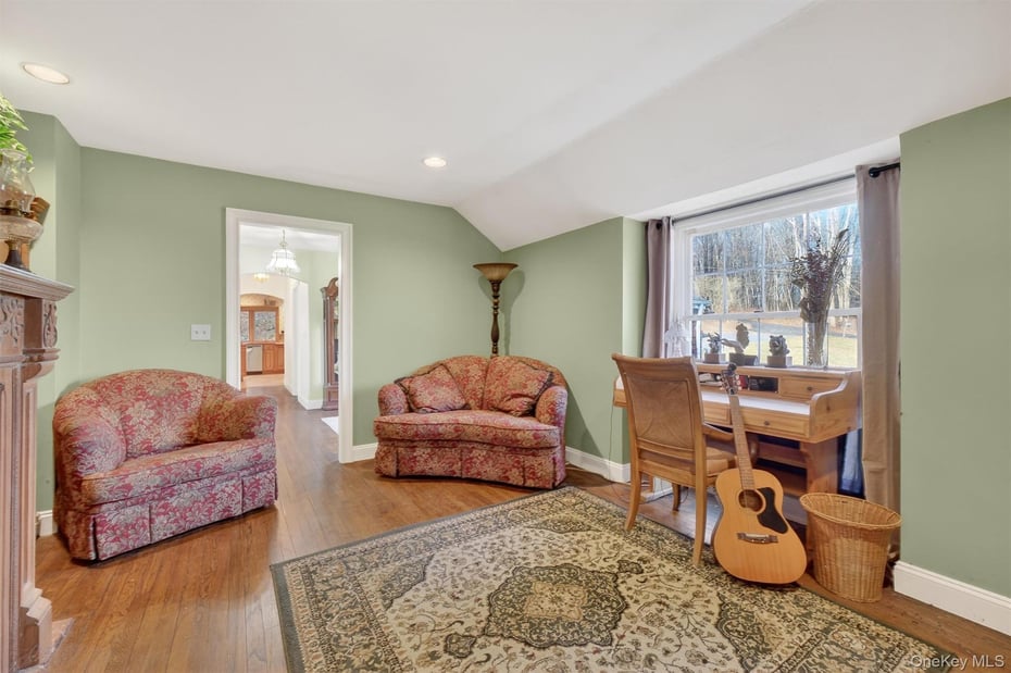 57 Hilltop Drive Photo 7