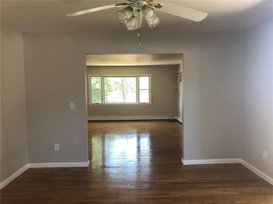 76 Perry Place Photo 7