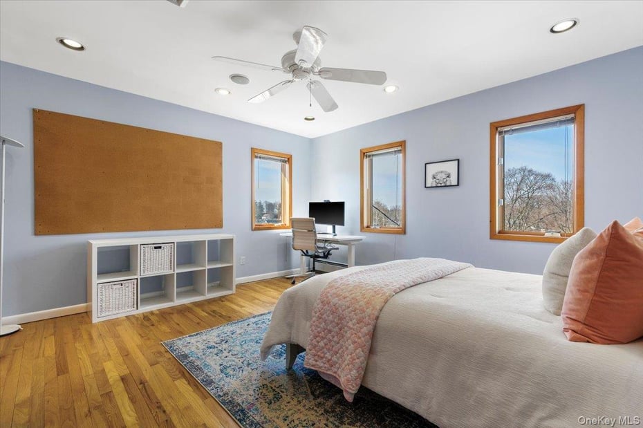 174 Lawrence Avenue Photo 19