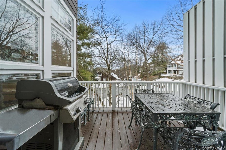 10 Old Jackson Avenue  #48 Photo 12