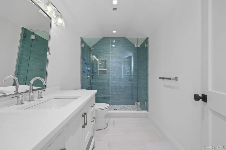 2 Barry Court Photo 31