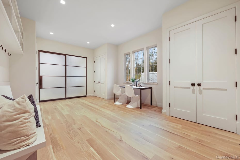 2 Barry Court Photo 18