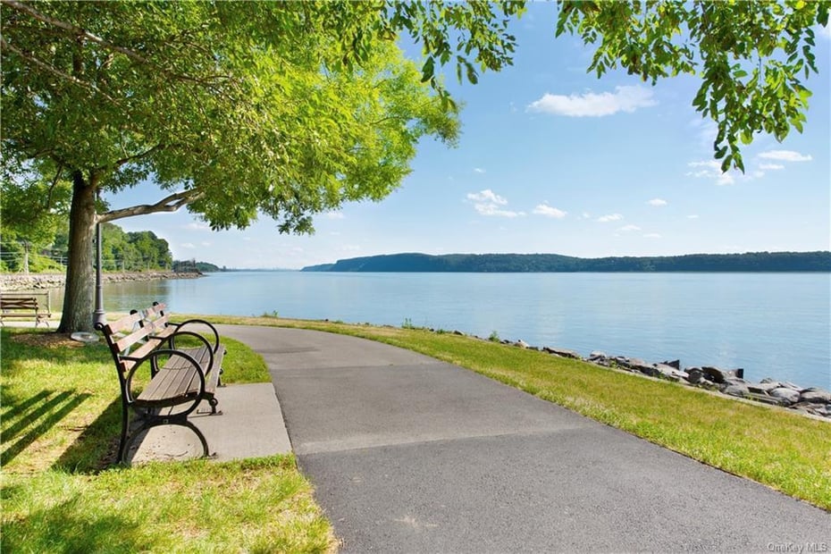 20 Barney Park Photo 33
