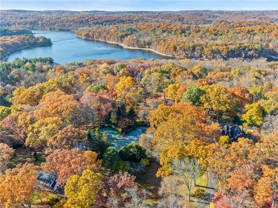 165 Croton Lake Road Photo 2