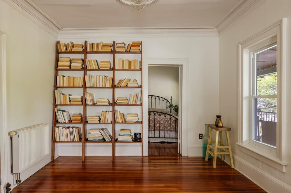 33 Hudson Avenue Photo 8