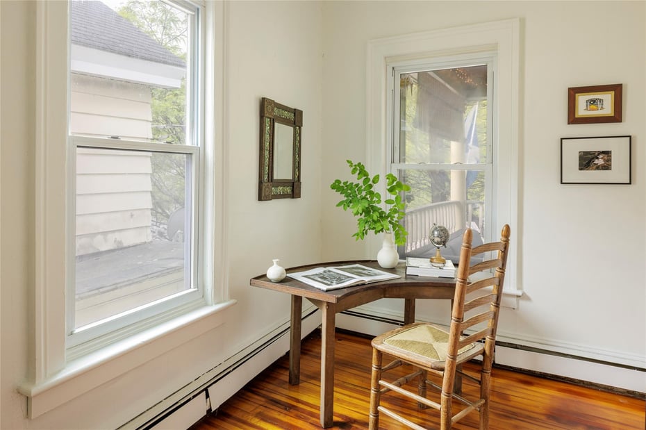 33 Hudson Avenue Photo 10