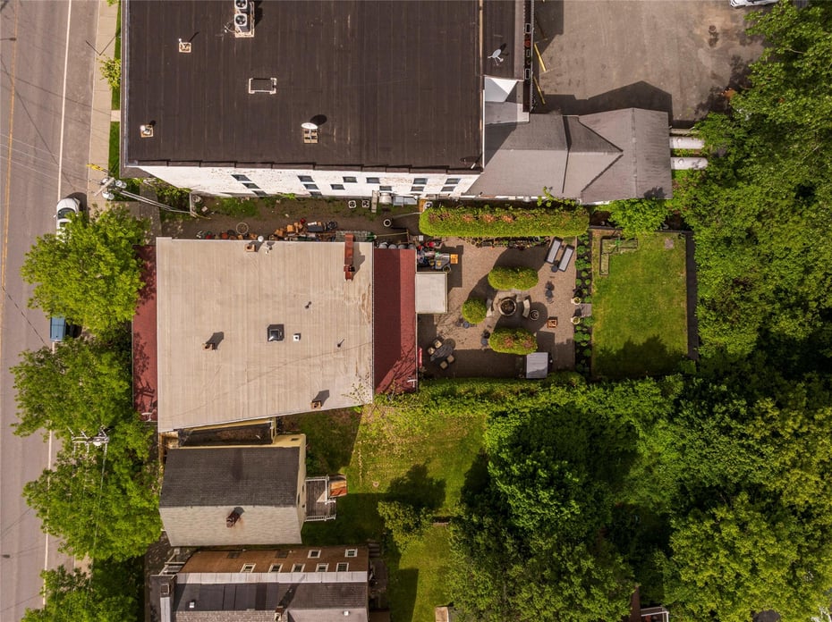 33 Hudson Avenue Photo 23