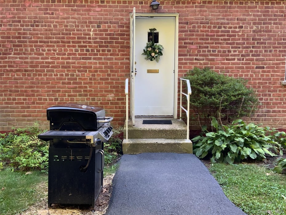 125 N Washington Avenue  #10 Photo 2