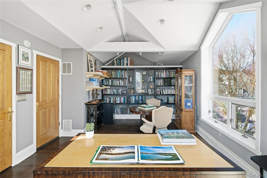 50 Gedney Street Photo 16